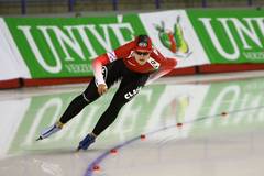 Vanessa Bittner gewinnt mit fast einer Sekunde Vorsprung die 500m sowie das Massenstartrennen der Damen. Sie kann somit den Gesamtweltcup auf diesen zwei Distanzen für sich entscheiden.